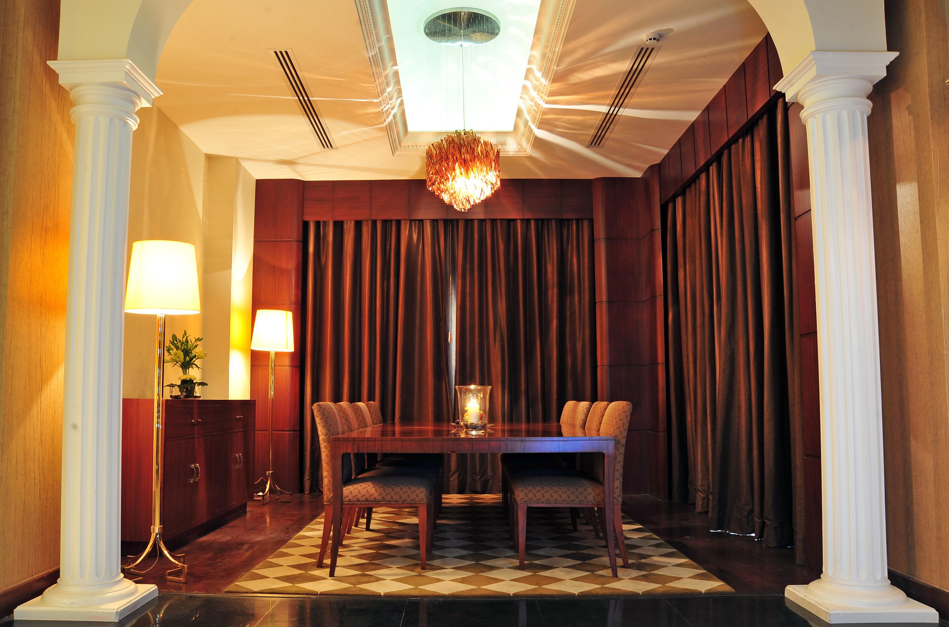 クラウン プラザ ホテル アル コバール アル・コバール エクステリア 写真 The interior of the hotel