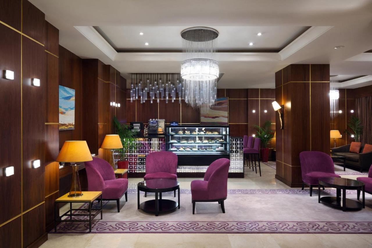 クラウン プラザ ホテル アル コバール アル・コバール エクステリア 写真 The lobby
