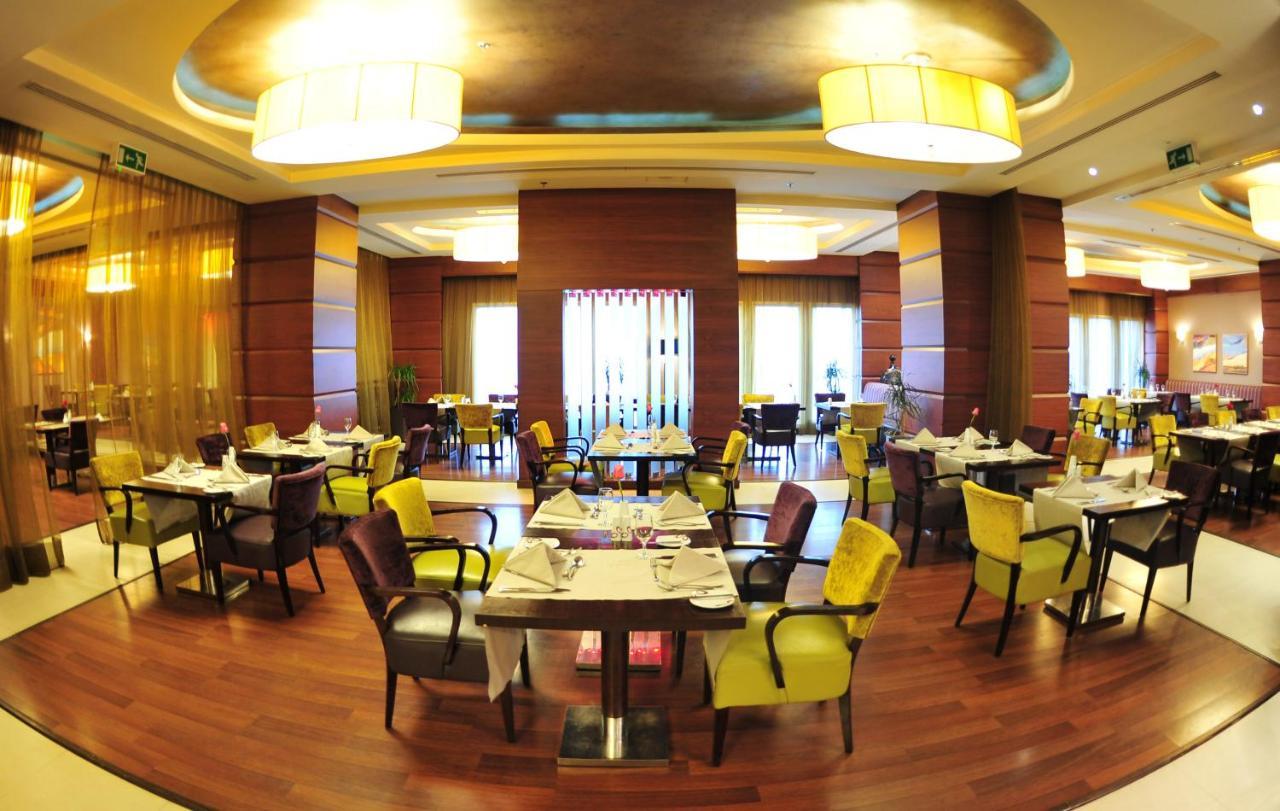 クラウン プラザ ホテル アル コバール アル・コバール エクステリア 写真 The restaurant